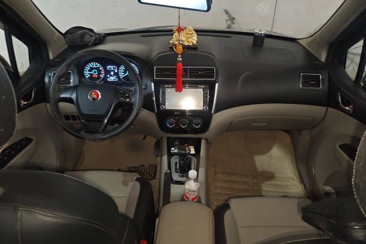 Used FORTHING Joyear XV 2015 1.6L CVT Comfort Model
