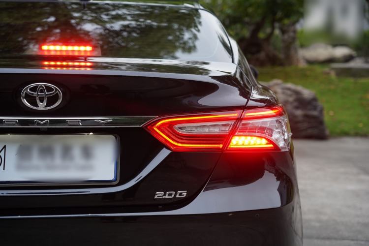 Used Toyota Camry 2021 2.0G Luxury Edition
