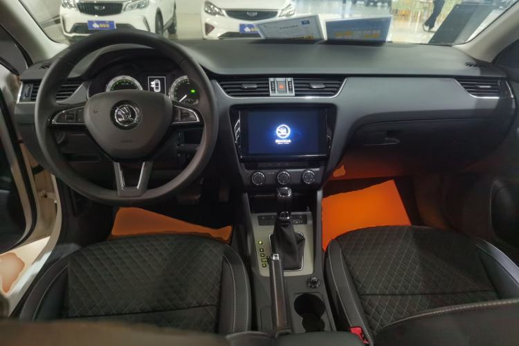 Used Skoda Octavia 2019 1.5L Automatic Smart Drive Luxury Edition China VI Standard