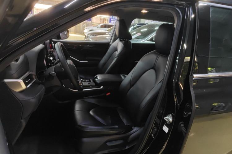 Used Toyota Highlander 2022 Dual-Engine 2.5L Two-Wheel Drive Elite Edition 7-Seater
