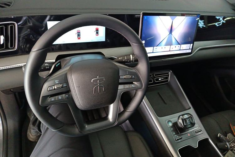 Used BYD Song Pro New Energy 2025 2nd Generation Intelligent Driving Version DM-i 75KM Leading Edition Center Console