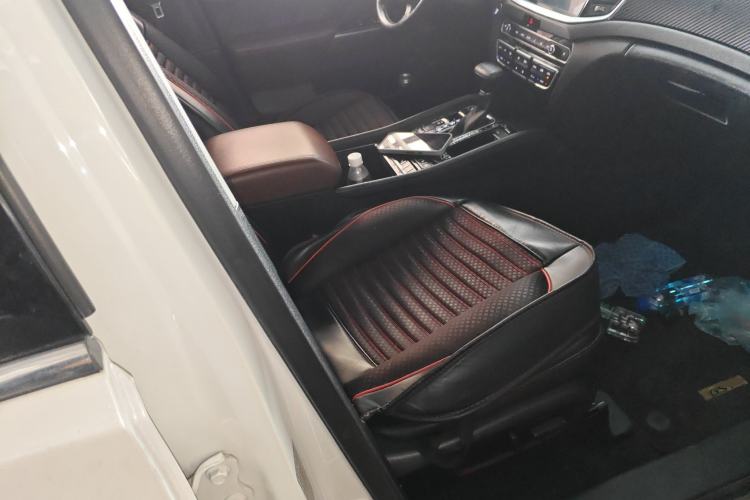 Used GAC Trumpchi GS7 2017 320T Two-Wheel-Drive Luxury Smart Connectivity Model