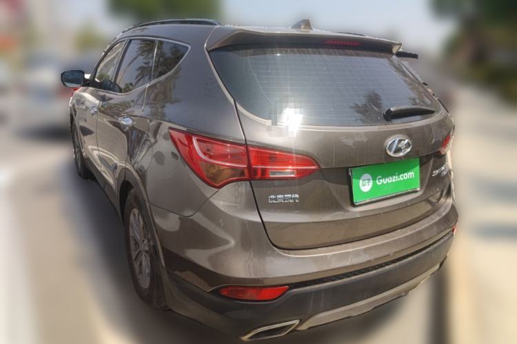 Used Hyundai Santa Fe 2015 2.0T Automatic Two-Wheel Drive Smart Version 5 Seats