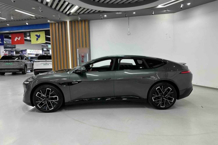 Used Avatr 12 2025 Year Updated Ultra Extended-Range Version Exterior 2