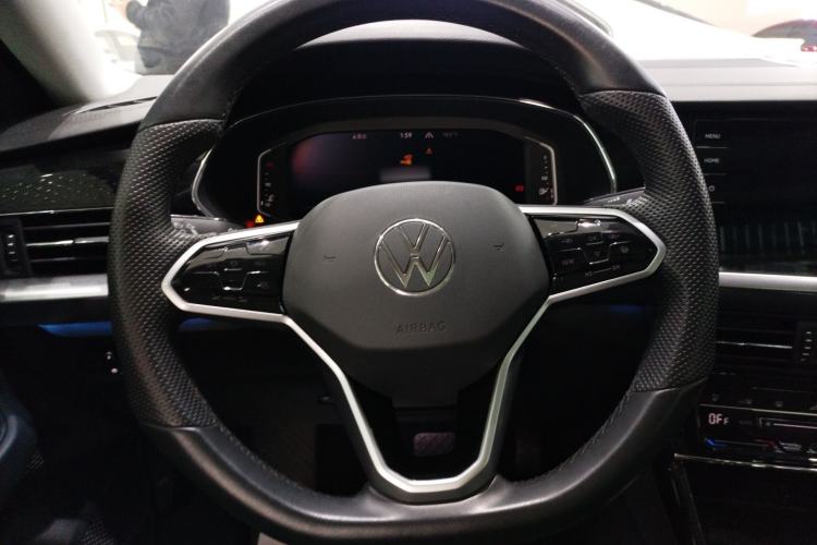 Used Volkswagen Passat 2024 380TSI Starry Sky Flagship Edition Steering Wheel