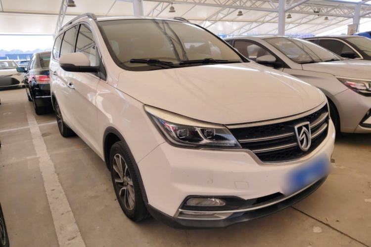 Used Baojun 730 2017 1.8L iAMT Luxury Version 7-Seater
