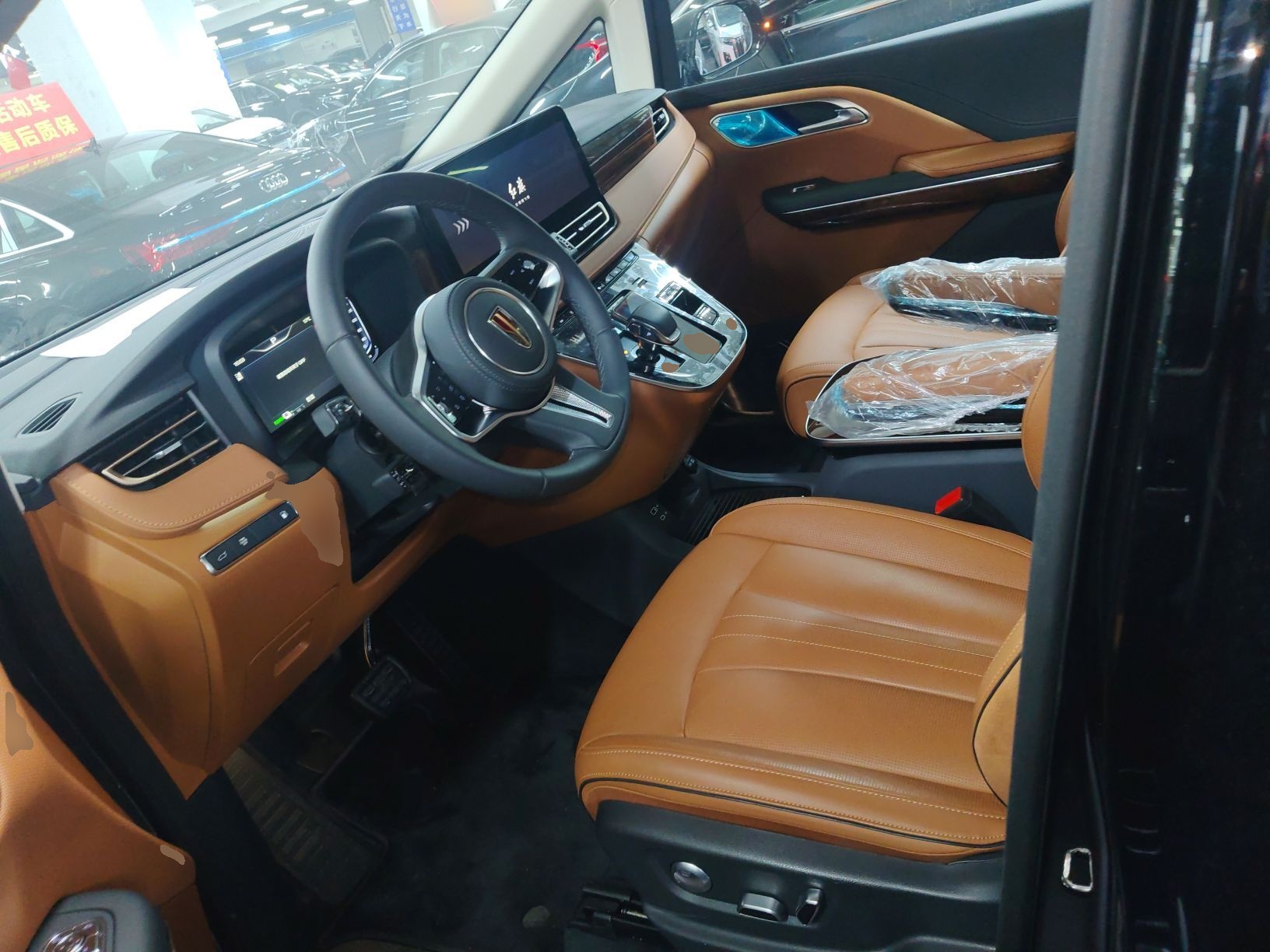 المقاعد الأمامية داخل السيارة