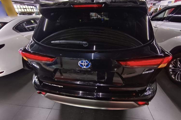 Used Toyota Highlander 2022 Dual-Engine 2.5L Two-Wheel Drive Prestige Edition 7-Seater Rear
