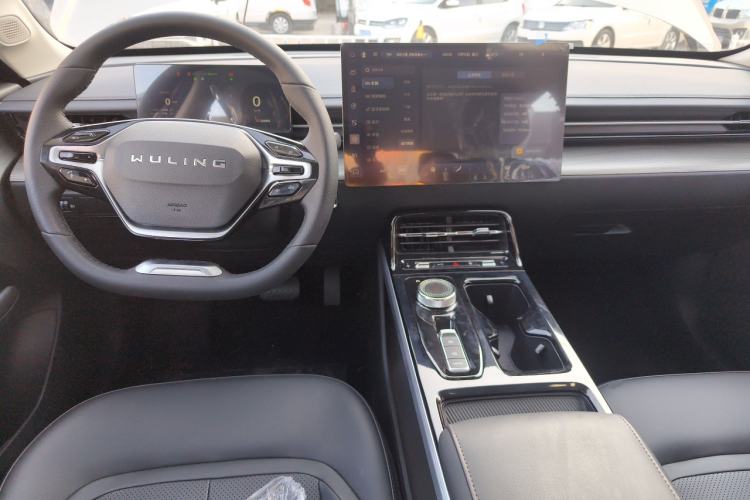 Used Wuling Xingguang 2024 Co-Creation Edition 510 Advanced Model