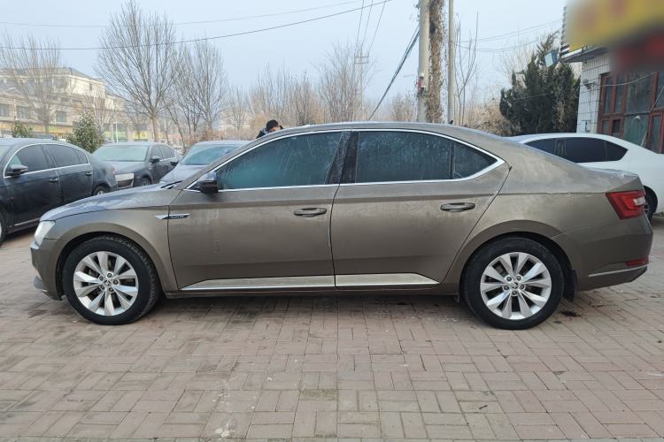 Used Skoda Superb 2016 TSI330 DSG Innovation Edition
