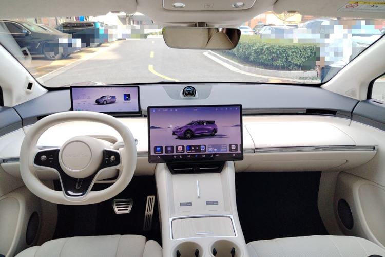 Used Hima Luxeed R7 2024 All-Electric 802 km Max