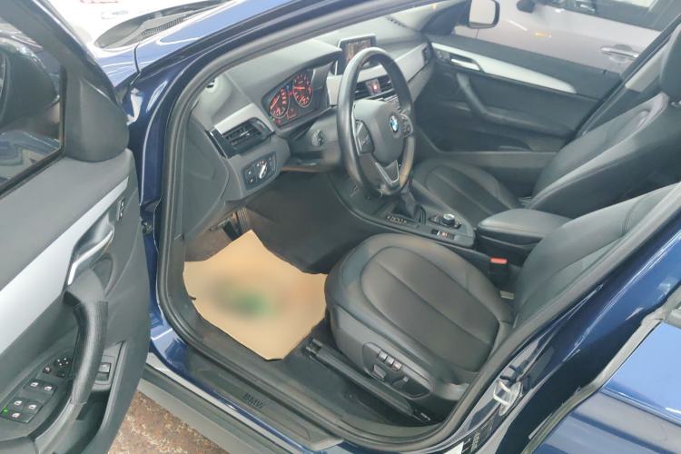 Used BMW X1 2016 sDrive18Li Premium Edition
