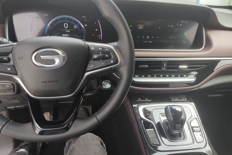 Used GAC Trumpchi M6 2023 PRO 270T DCT Prestige Edition Center Console