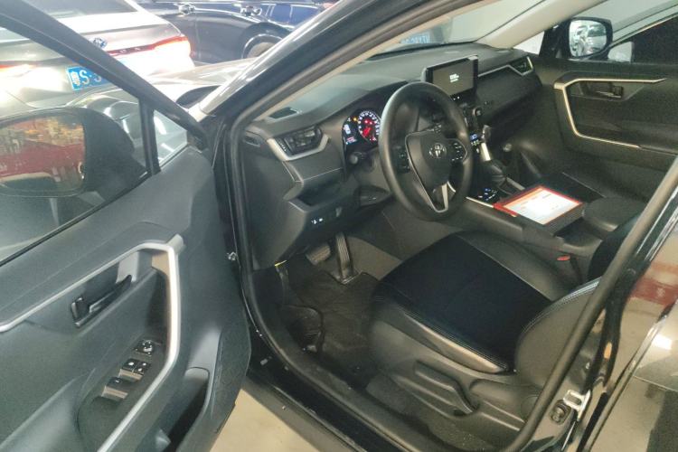 Used Toyota RAV4 2023 2.0L CVT Two-Wheel Drive Urban Edition Driver Seat
