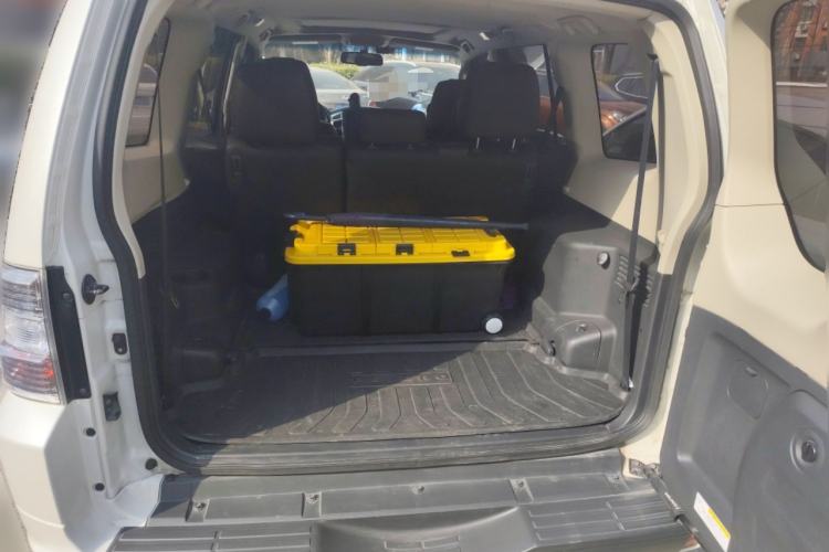 Used Mitsubishi Pajero 2019 3.0L Automatic Standard Edition
