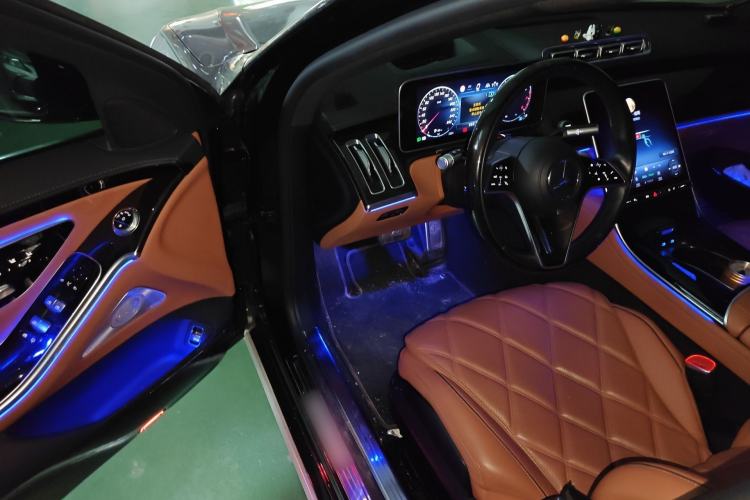 Used Mercedes-Benz Maybach S-Class 2023 S 480 4MATIC Driver Seat