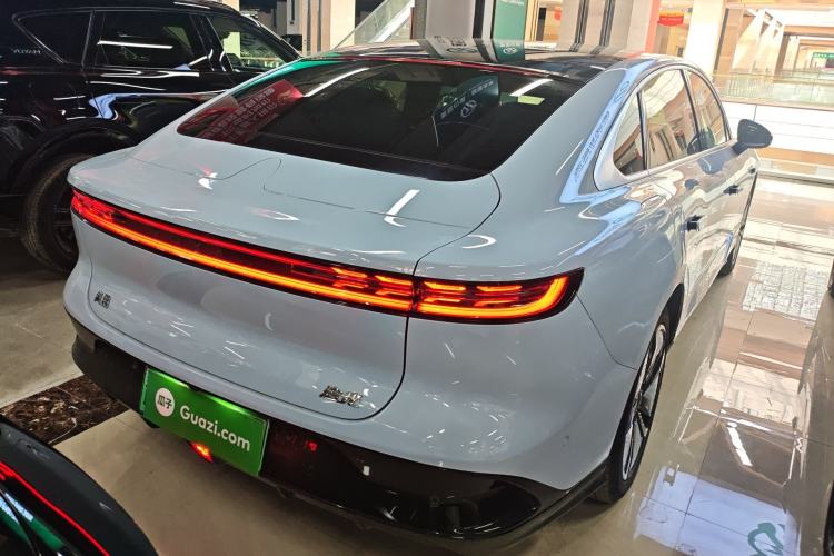 Used VOYAH PASSION 2023 Four-Wheel Drive Flagship Edition Rear Right 45 Deg