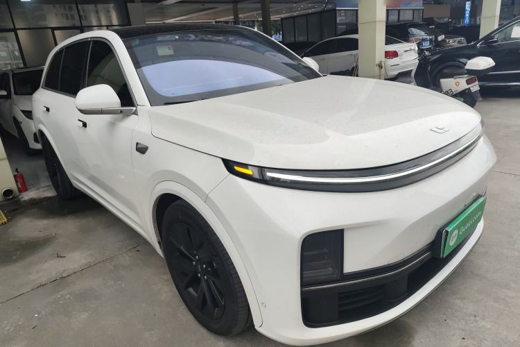 Used Li Auto L7 2023 Pro Model Front Right 45 Deg