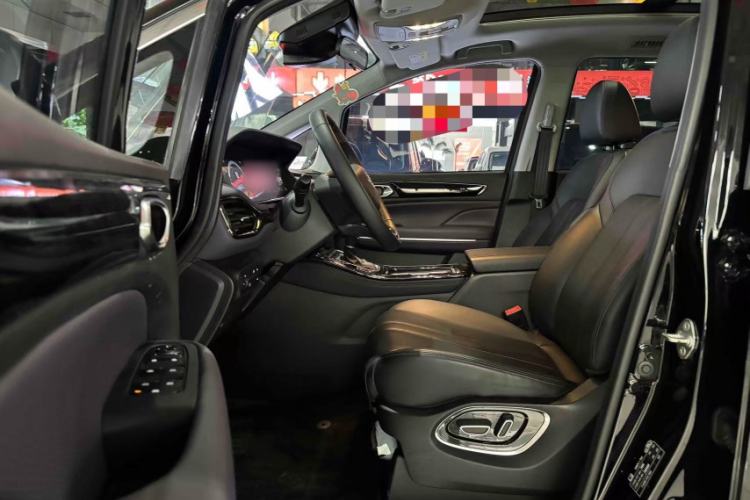 Used GAC Trumpchi M6 2024 MAX 270T WDCT Luxury Edition