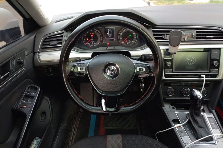 Used Volkswagen Lamando 2019 230TSI DSG Fashion Edition China VI Steering Wheel