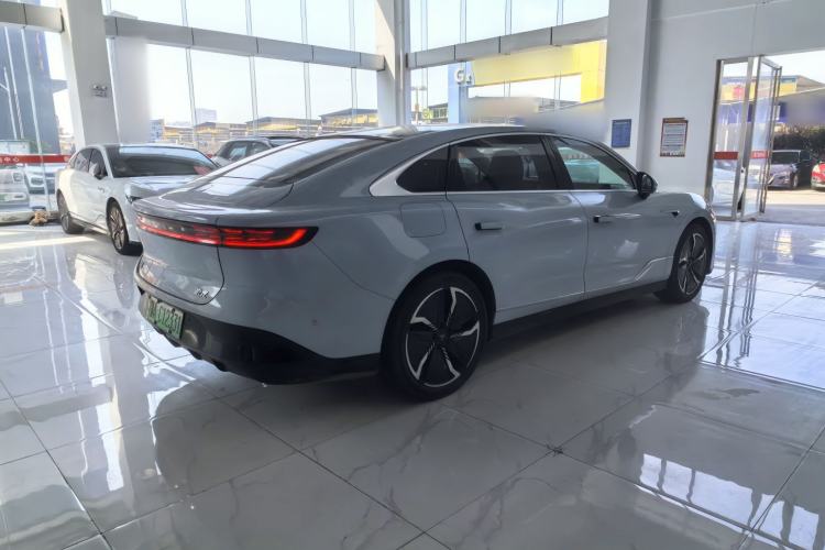 Used VOYAH PASSION 2023 Four-Wheel Drive Long-Range Version Exterior 4