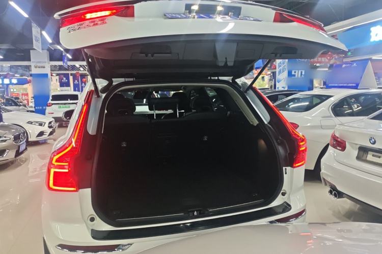 Used Volvo XC60 2018 T5 4x4 Zhiyi Edition
