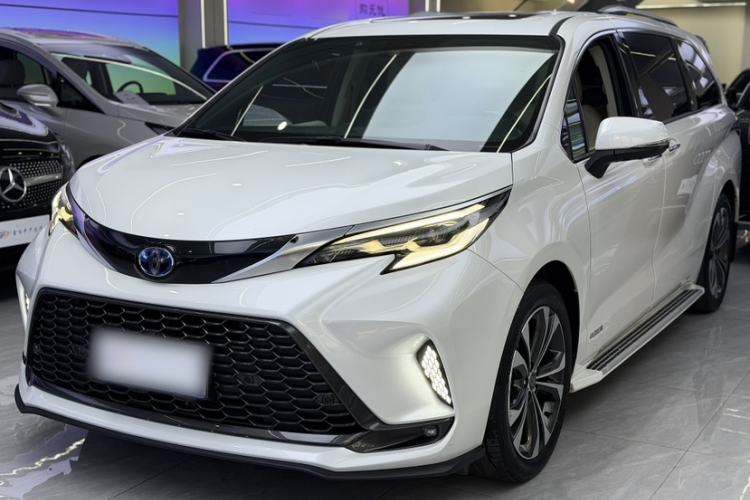 Used Toyota Granvia 2022 2.5L Hybrid Premium Edition