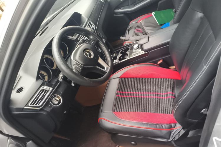 Used Mercedes-Benz E-Class 2014 Revised E 260 L Sport Luxury Edition Left Front Seat