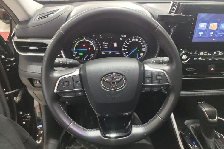 Used Toyota Highlander 2023 2.5L Smart Electric Hybrid Dual-Motor All-Wheel-Drive Luxury 7-Seater