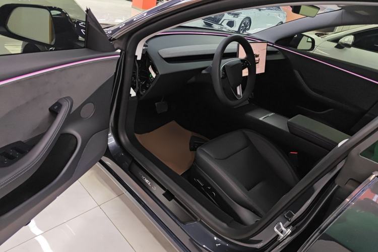 Used Tesla Model 3 2023 Long-Range All-Wheel-Drive Version