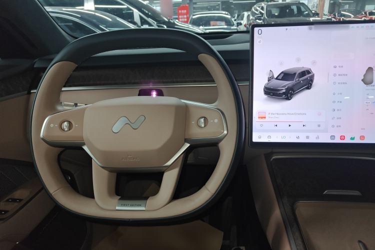 Used ONVO Luxeed L90 2025 Model—Pro Six-Seater Version