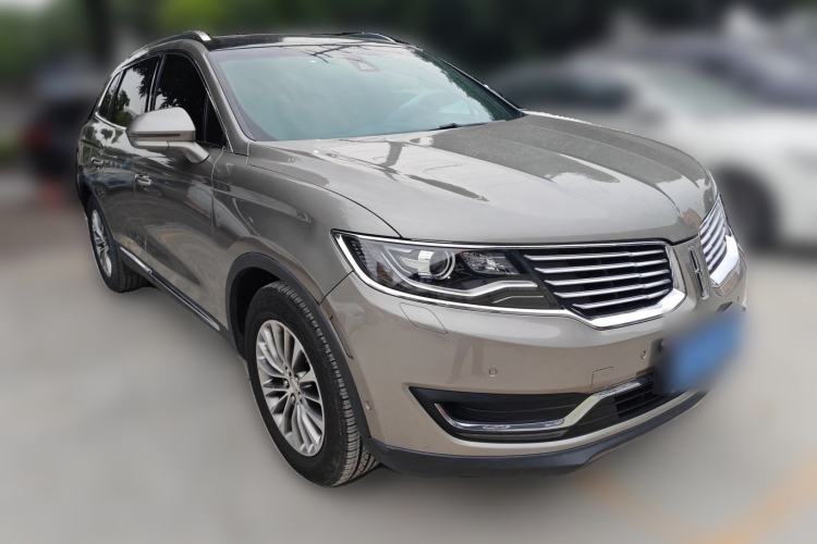 Used Lincoln MKX 2015 2.0T Four-Wheel Drive Luxury Edition Front Right 45 Deg