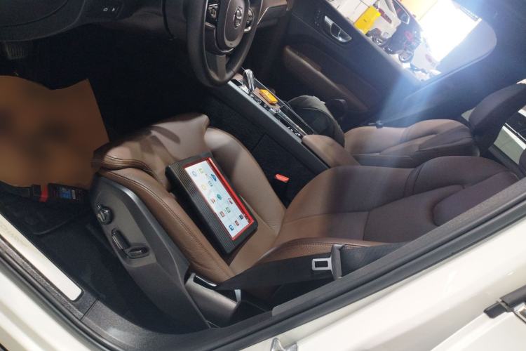 Used Volvo XC60 New Energy 2023 T8 Plug-in Hybrid Long-Range All-Wheel Drive Smart Luxury Edition