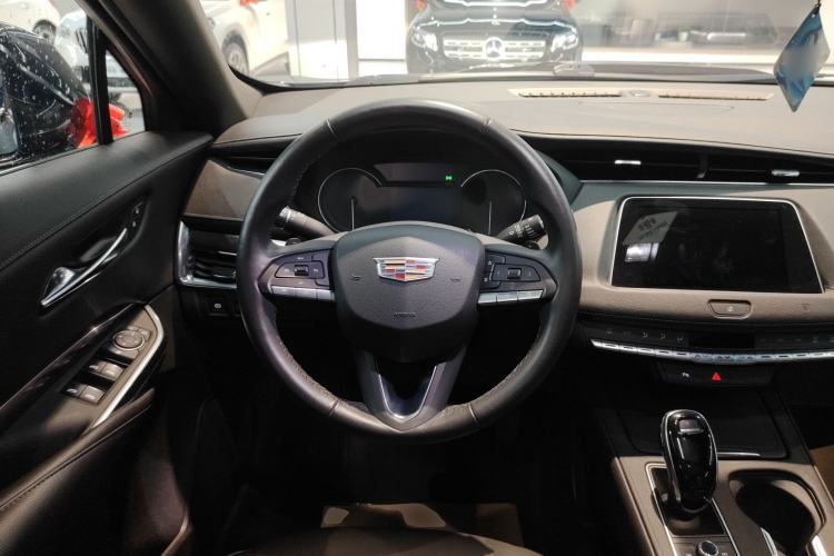 Used Cadillac XT4 2020 Revised Version 28T Two-Wheel Drive Tech Edition Steering Wheel