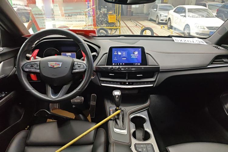 Used Cadillac CT4 2021 28T Prestige Edition Center Console