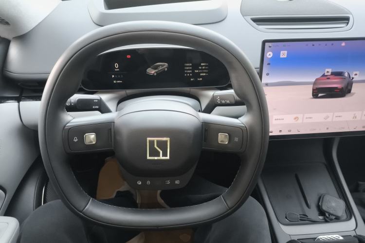 Used Zeekr 007 2024 Rear-Drive Enhanced Version 75 kWh Center Console