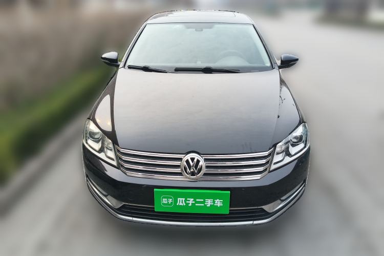 Used Volkswagen Magotan 2012 Facelift 2.0 TSI Prestige Model
