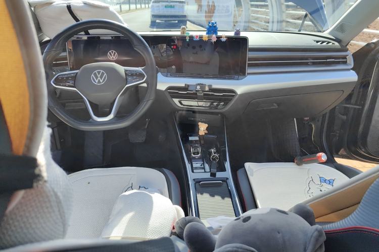 Used Volkswagen Lamando 2022 Lavida L 280TSI DSG Cool & Spicy Edition Interior 2