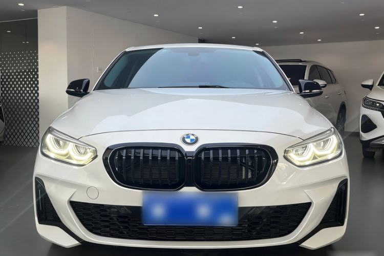 Used BMW 1 Series 2023 125i M Sport Night Edition Exterior 4