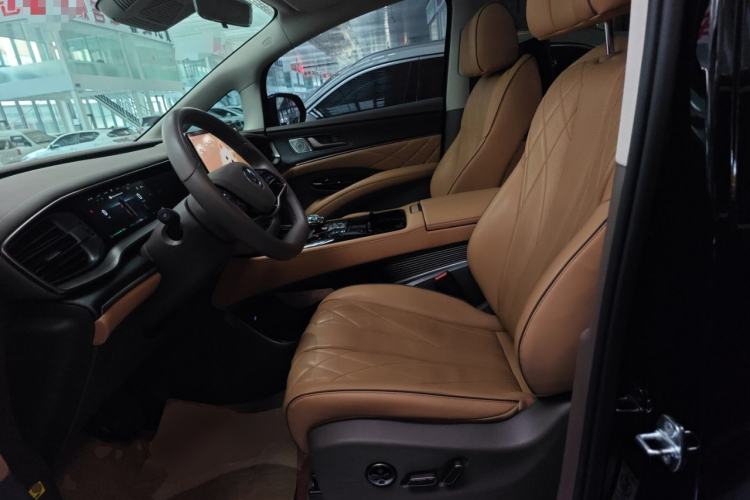 Used Denza D9 2022 DM-i 970 Four-Wheel Drive Prestige Model Left Front Seat