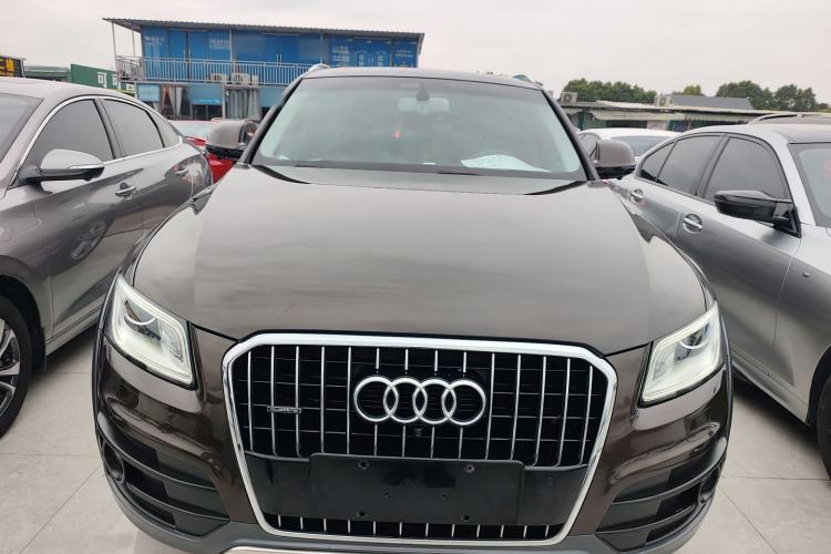 Used Audi Q5 2017 Plus 40 TFSI Technology Model