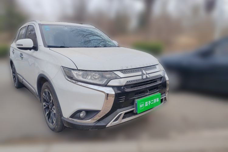 Used Mitsubishi Outlander 2020 2.0L Two-Wheel Drive Enjoyment Version 5 Seats