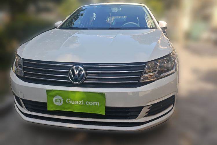 Used Volkswagen Gran Lavida 2015 1.6L Automatic Fashion Edition Front