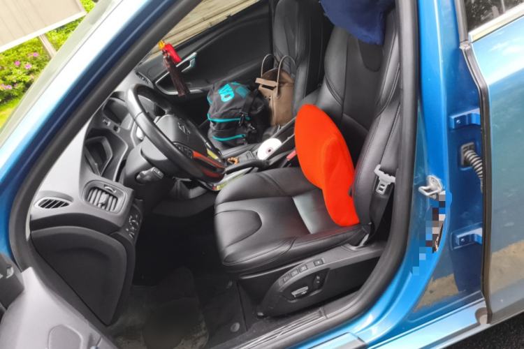 Used Volvo V40 2015 1.6T Zhiya Edition Left Front Seat