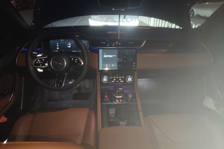 Used Jaguar XFL 2023 XFL 2.0T P250 Two-Wheel-Drive Elite Sport Edition
