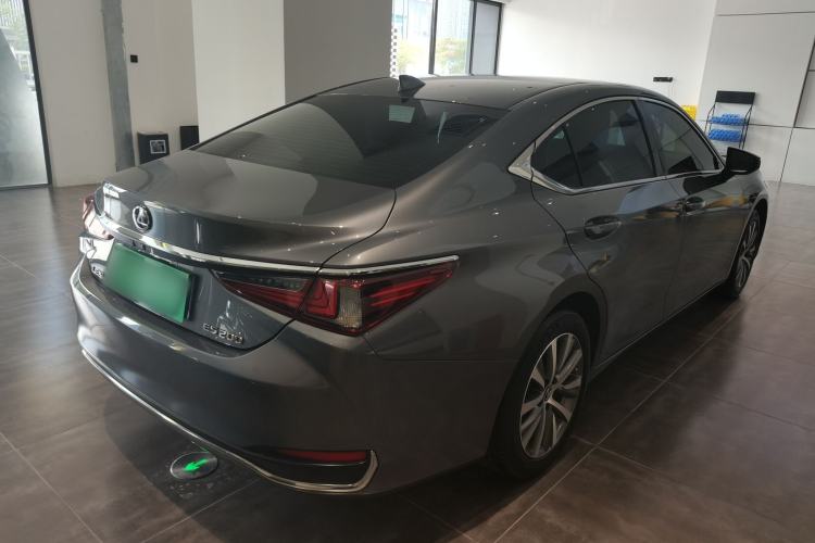Used Lexus ES 2020 200 Excellence Edition
