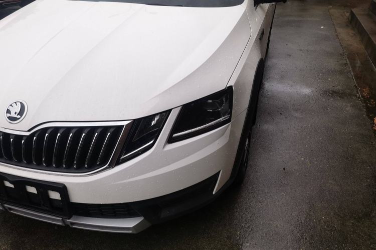 Used Skoda Octavia 2018 Station Wagon TSI280 DSG Luxury Edition
