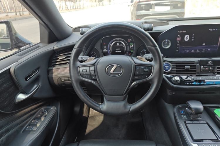 Used Lexus LS 2020 500h Excellence Edition China VI standard Steering Wheel