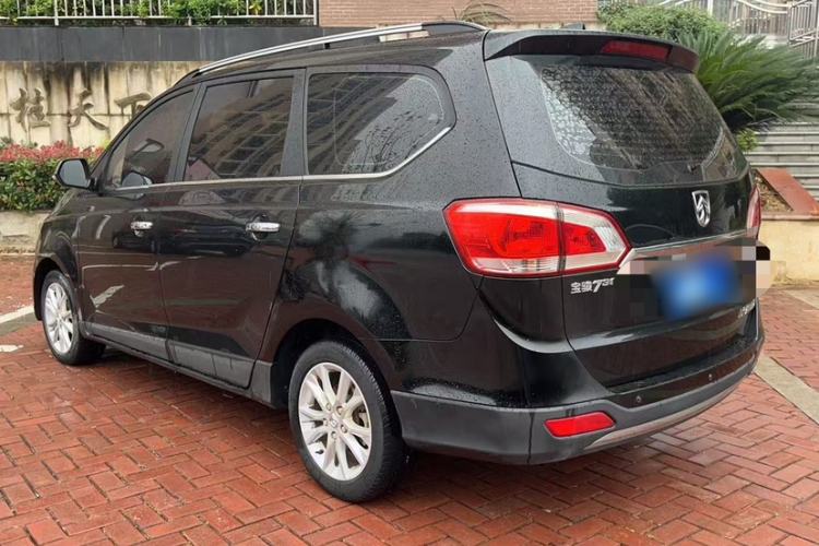Used Baojun 730 2014 1.5L manual Comfort ESP version 7 seats
