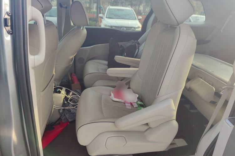 Used Buick GL8 2023 Land Executive Class 652T Luxury Model